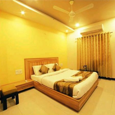 Hotel Shyam Villa Маунт-Абу Экстерьер фото
